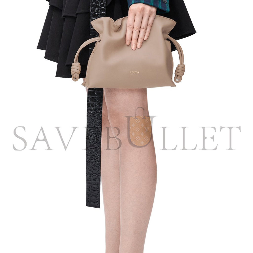 l*ew* mini flamenco clutch in nappa calfskin 0011191020 (23.9*18*9cm)